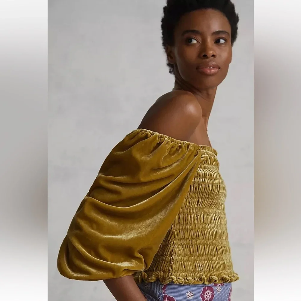 Anthropologie | Gold Yellow Puff Long Sleeved‎ Smocked Velvet Blouse size S